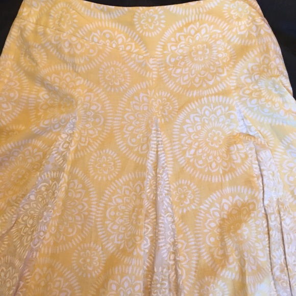 Ann Taylor Dresses & Skirts - Ann Taylor yellow skirt
